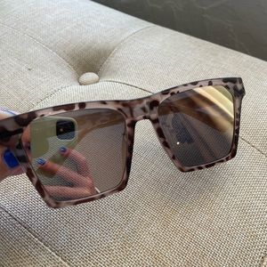 Quay x Missguided Sunglasses